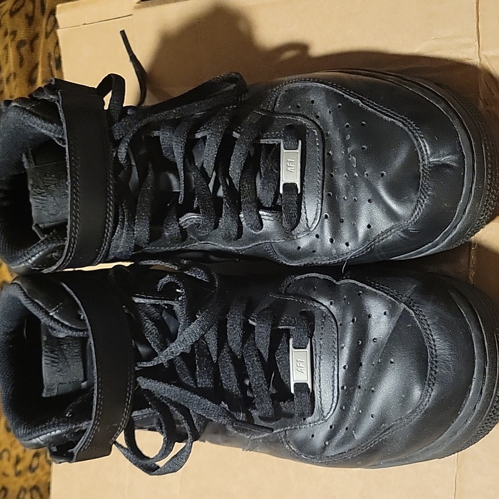 Nike Air Force Mid Black